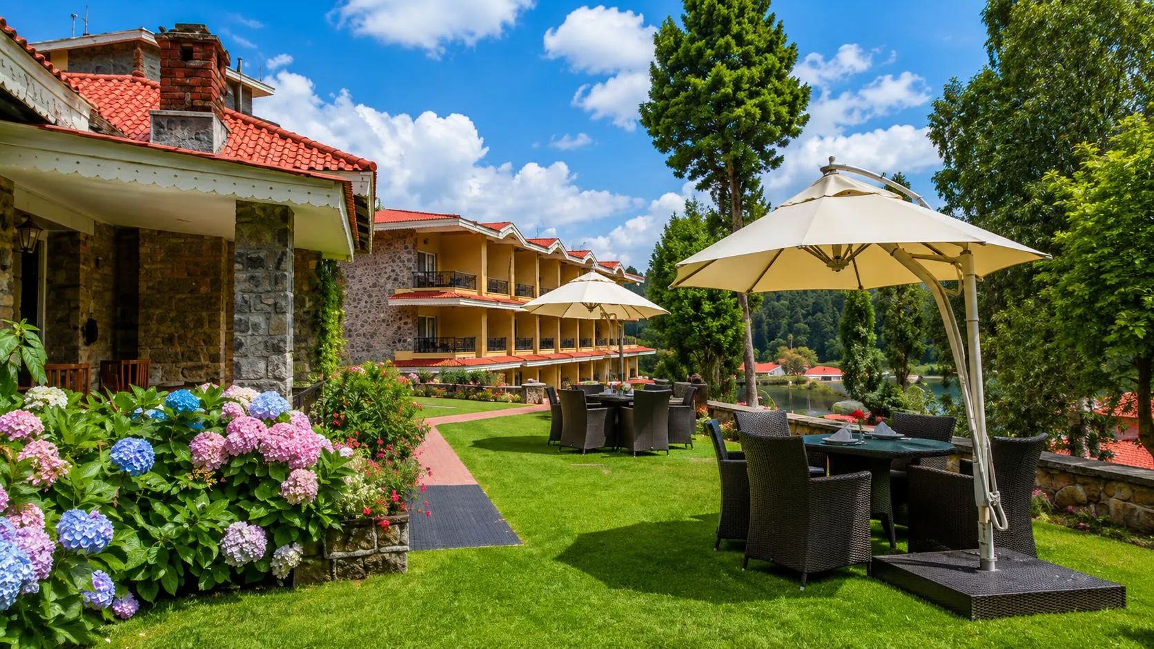 The Carlton Hotel - Kodaikanal